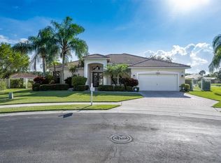 9262 Emily Cir, Lake Worth, FL 33467