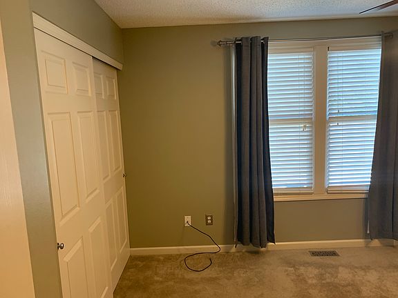 5th image of 3584 N New Town Ave