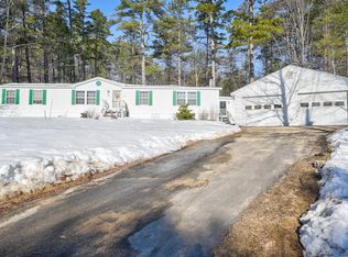 98 Castle Dr, Conway, NH 03818