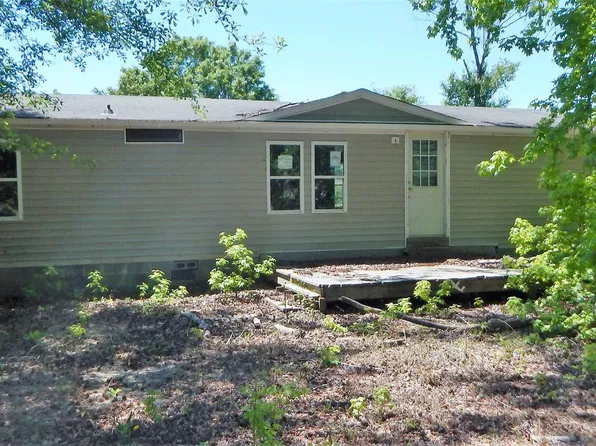 1435 Horsehead Ln, Lugoff, SC 29078