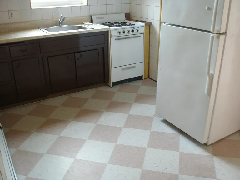 2445 Benson Ave #2 — Photo 6