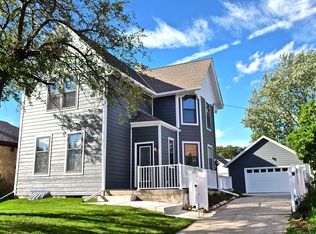 8224 W North Ave, Wauwatosa, WI 53213