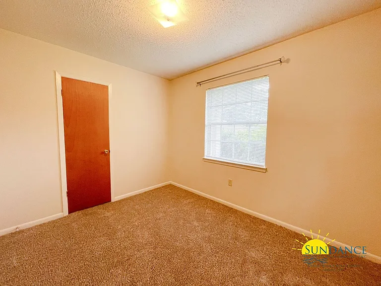 11 Oak Ln — Photo 15