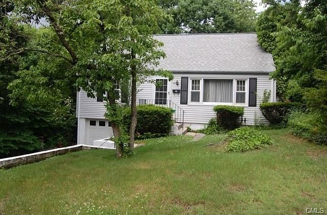 42 Myrtle St, Norwalk, CT 06855 | Zillow