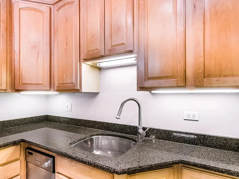 1102 W Montana St #3 — Photo 7