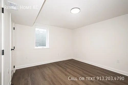 8400 W 93rd St — Photo 32