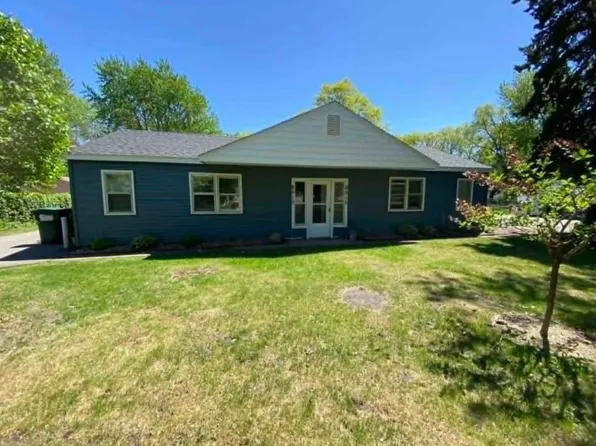 8517 Davenport St NE, Blaine, MN 55449