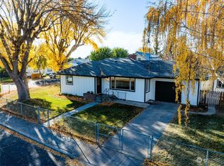 334 14th Ave SW, Ephrata, WA 98823