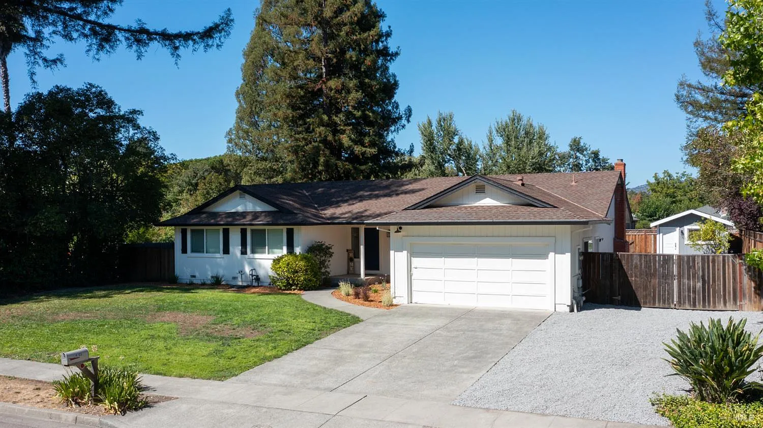 4705 Culebra Way photo 1