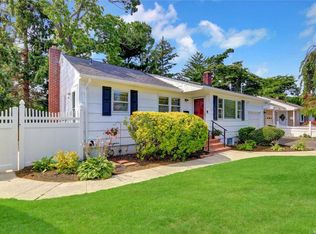 710 Bermuda Rd, West Babylon, NY 11704