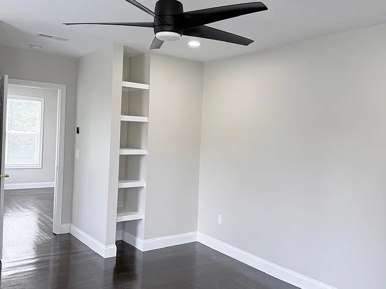 31 Atwater Ave #E — Photo 9