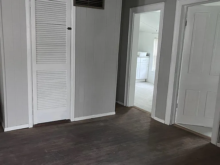 1364 Francis Ct — Photo 9