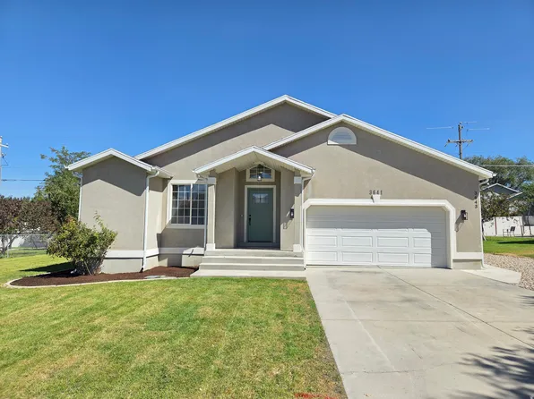 3641 S Country West Dr, Magna, UT 84044