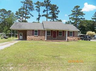 125 W Shirley Dr, Effingham, SC 29541