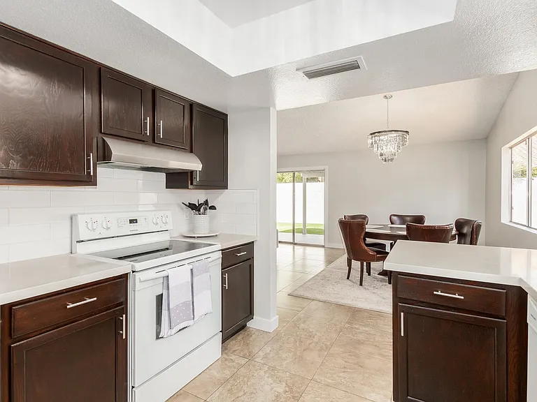 6326 E Carolina Dr — Photo 15
