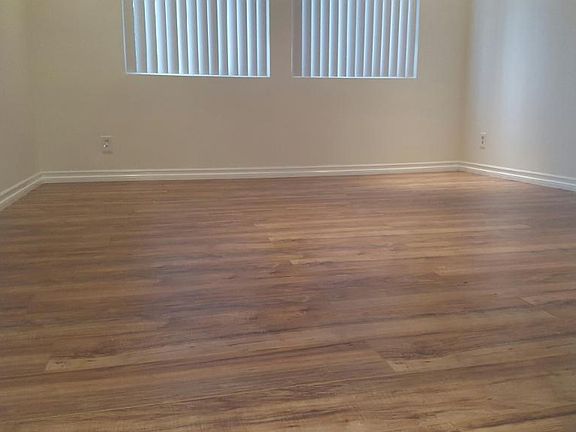 5th image of 13423 Burbank Blvd #20