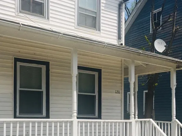 120 Thompson St, Salem, NJ 08079
