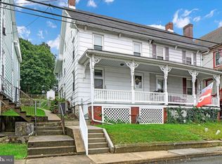 53 W Main St, Windsor, PA 17366