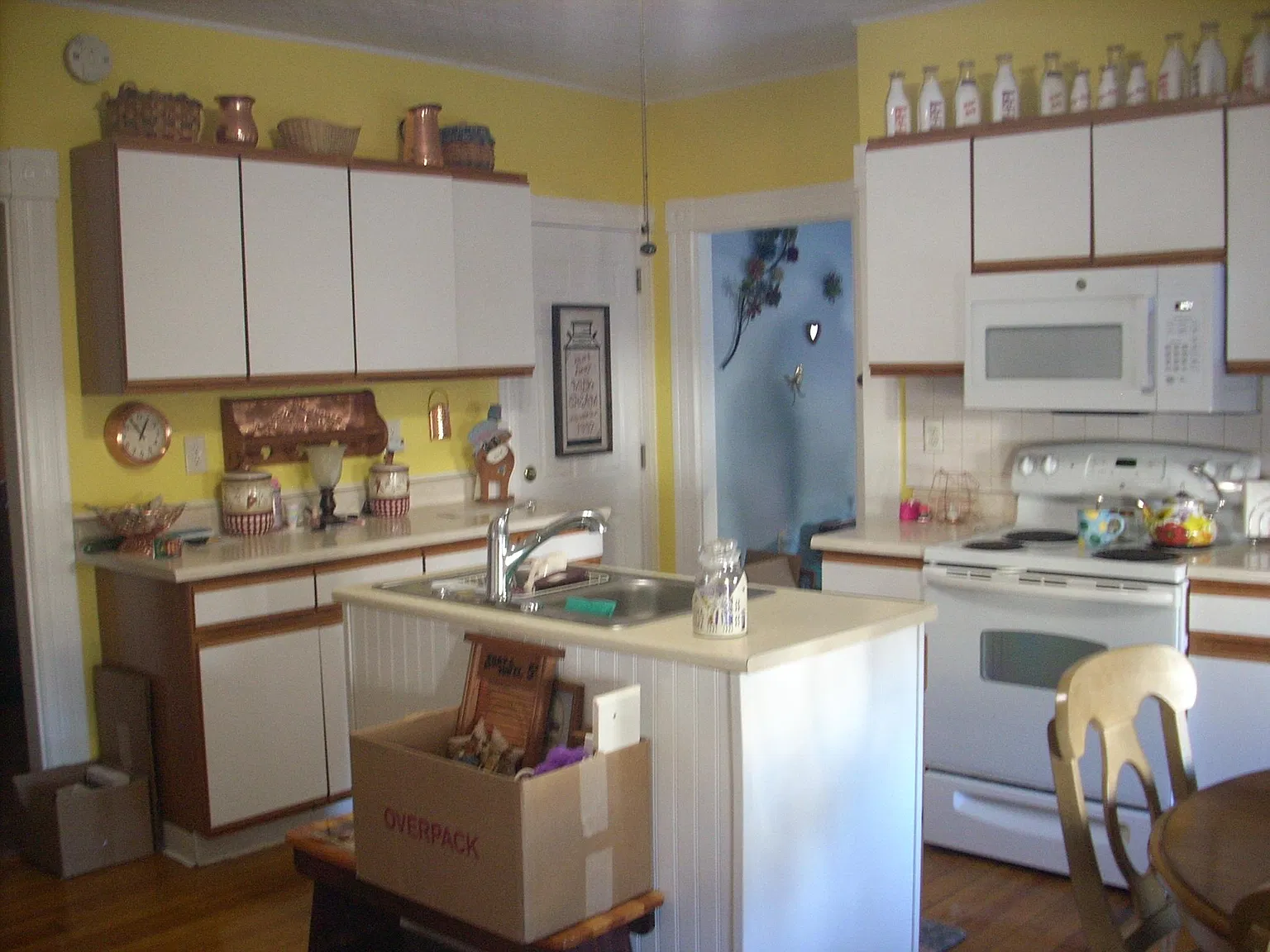 2 bed, 1074 sqft, $1,735 — Photo 3