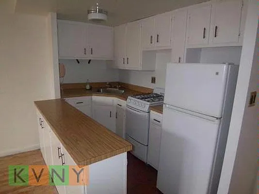 Rented by KVNY Soho | media 43