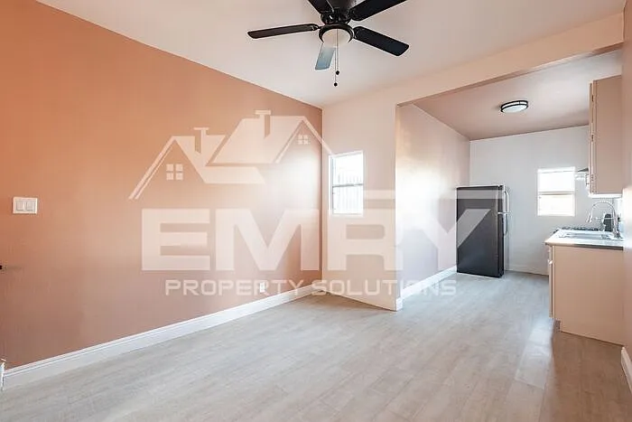 2 bed, 1.0 bath, $2,200 — Photo 2