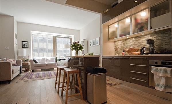 1st image of 75 Wall St APT 20Q