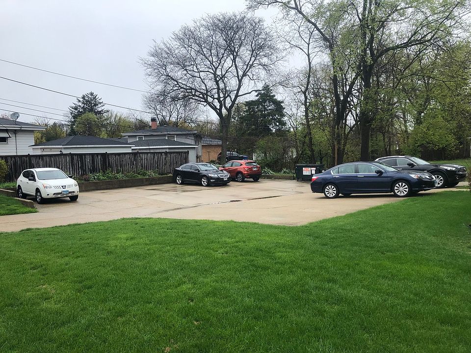 2nd image of 395 Elk Blvd APT 2A