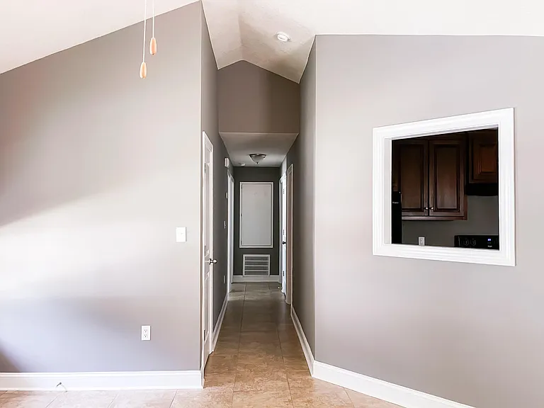 1628 Oxford Pl — Photo 12