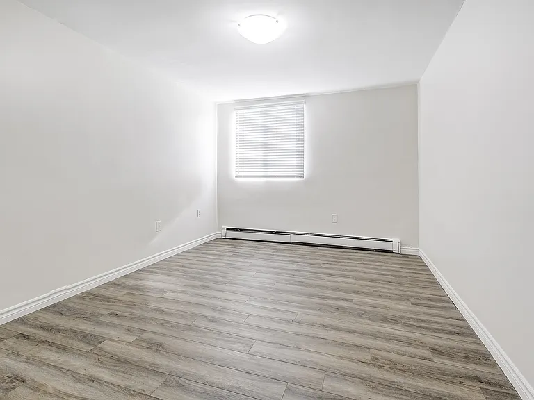 291 Brant Ave — Photo 27
