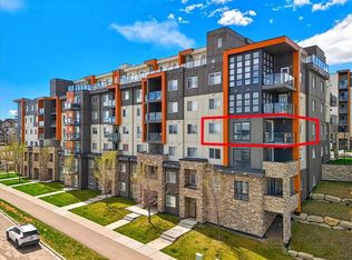 10 W Kincora Glen Park NW #401, Calgary, AB T3R 1K1