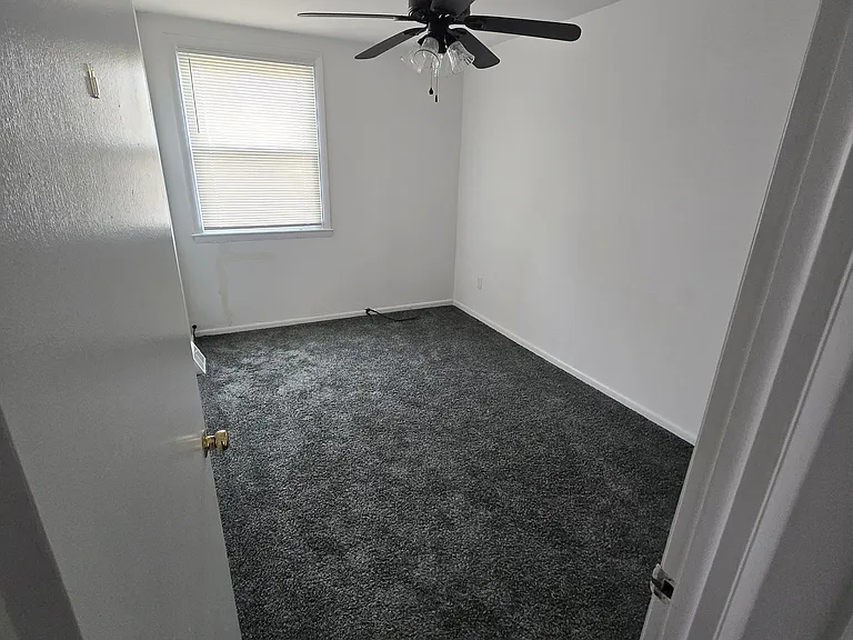 1819 Beyer Ave #B — Photo 24