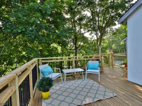 55 Beaver Ave APT 1