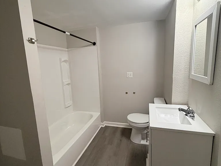 1304 Utah St — Photo 13