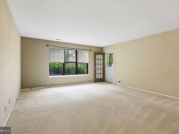 5th image of 253A Everly Ct #A