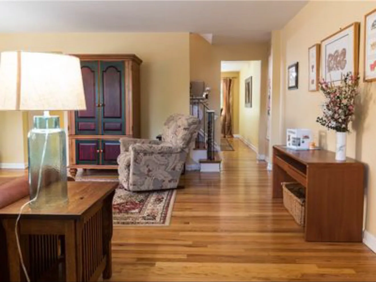 3 bed, 1.5 bath, 1432 sqft, $2,000 — Photo 4