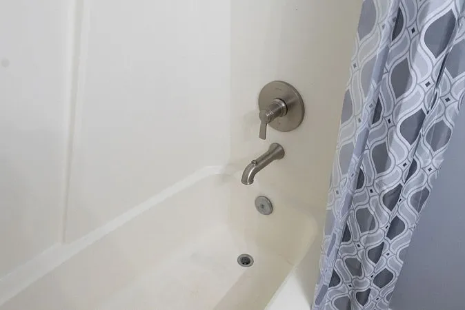 4 bed, 1500 sqft, $6,789 — Photo 4