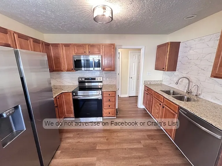 1745 Cherry Point Dr — Photo 5