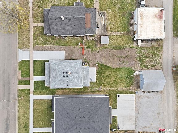 4th image of 3097 S St