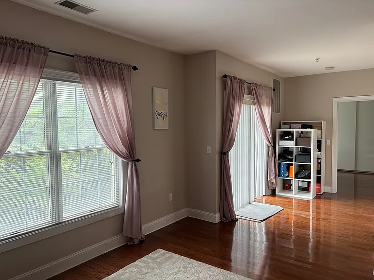 3206 Windsor Park Ct #3206 — Photo 4