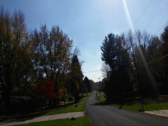 4th image of 4008 McTaggart Blvd