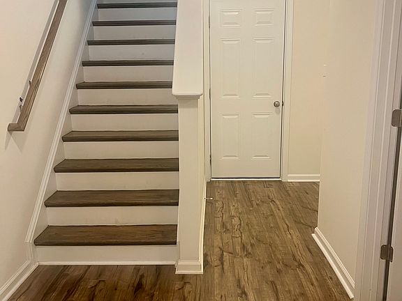 2nd image of 607 Petunia Pl