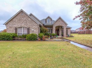 1200 E Edgewater St, Broken Arrow, OK 74012
