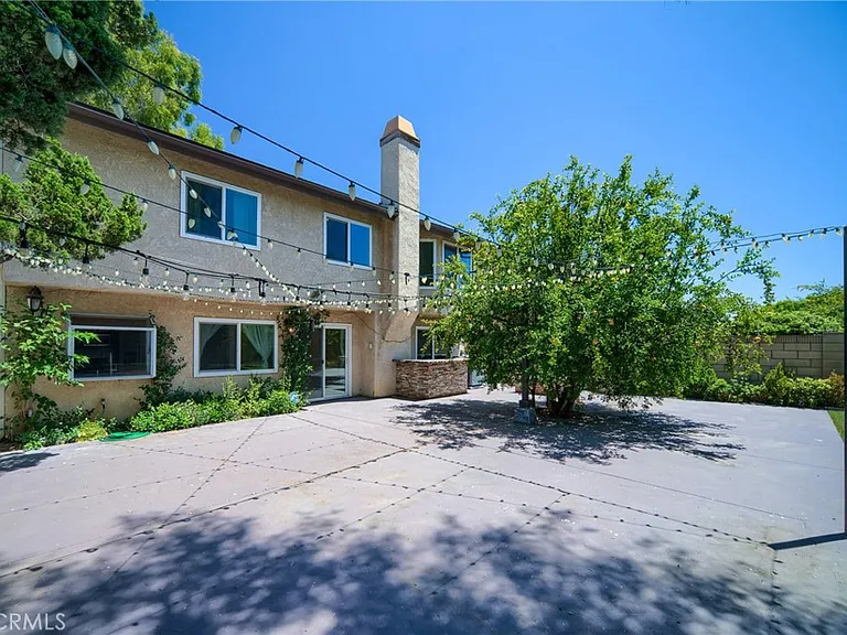 20454 Elkwood St — Photo 44
