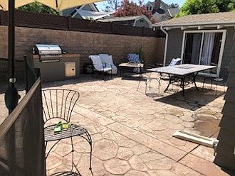 5th image of 1363 E Mountain St