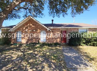 2110 Blue Ridge Trl, Grand Prairie, TX 75052