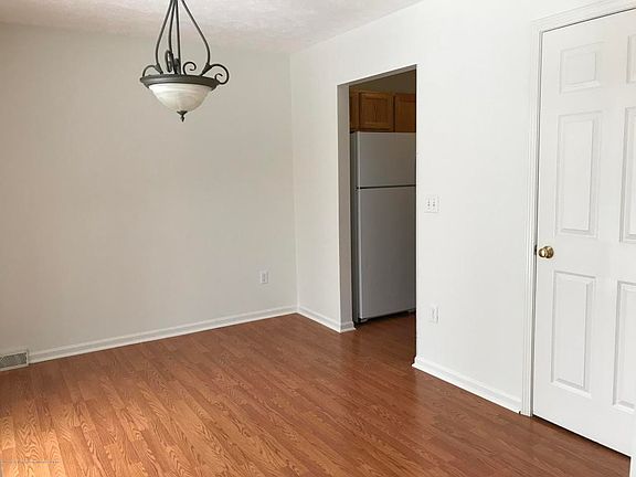 4th image of 1211 Eagles Point Ct