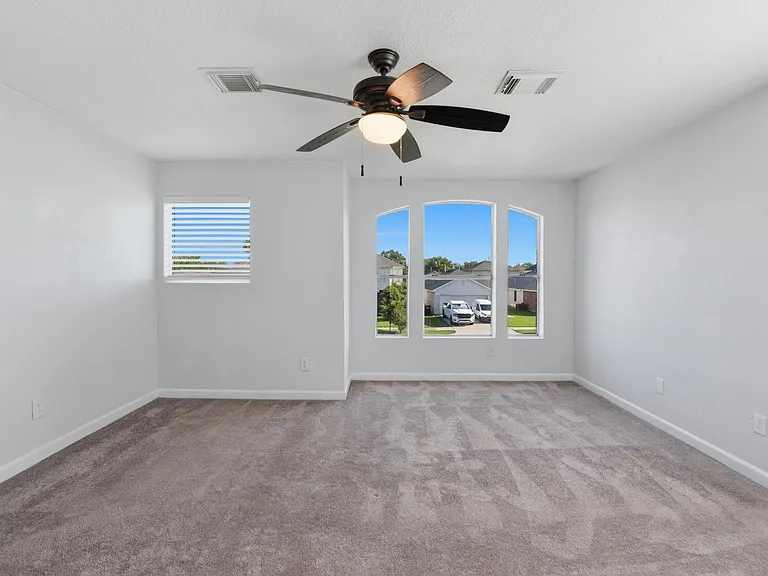 11710 Fossil Rock Ln — Photo 28