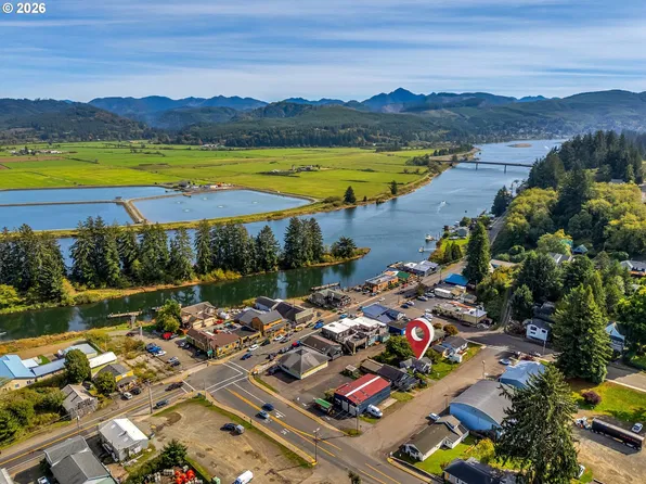 35895 8th St, Nehalem, OR 97131