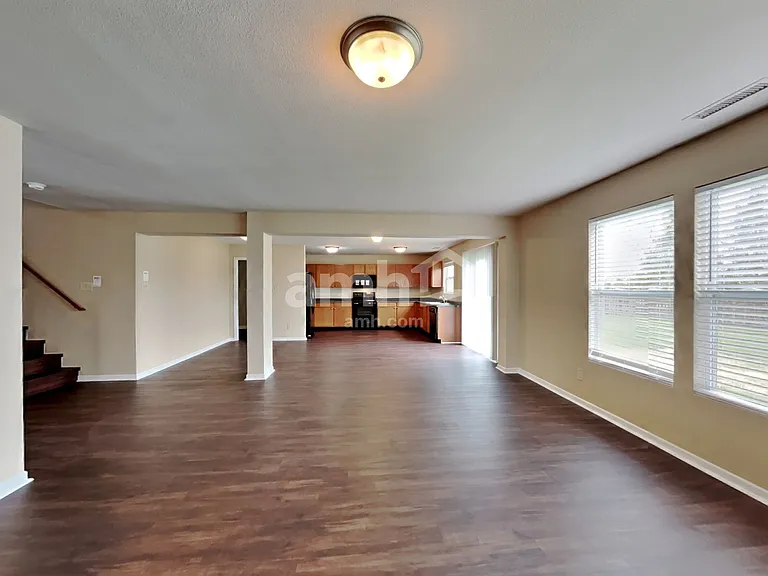 10522 McClain Dr — Photo 5