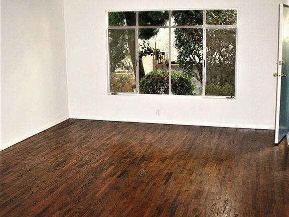 2nd image of 11832 Goshen Ave APT 1